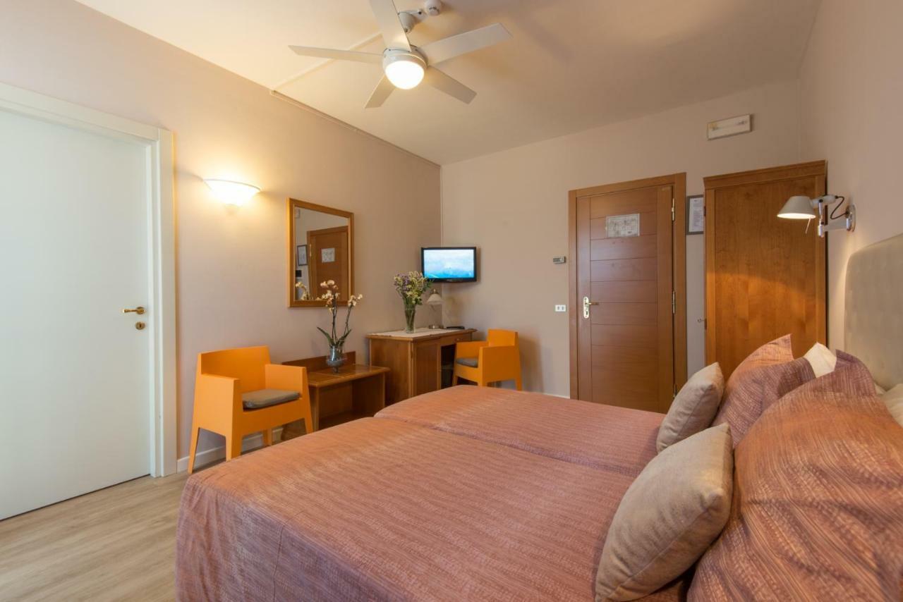 Hotel Antica Stallera 카노비오 외부 사진