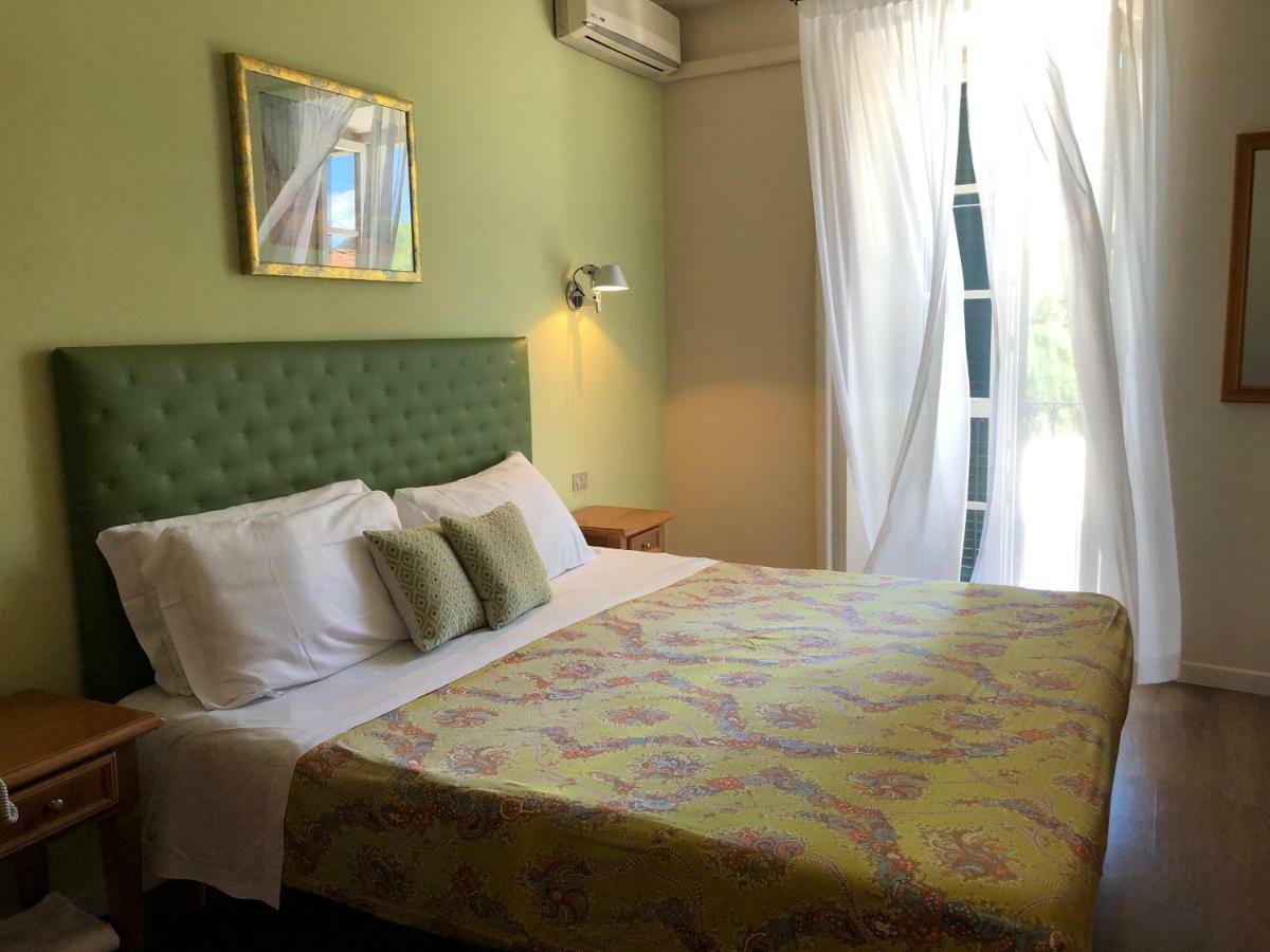 Hotel Antica Stallera 카노비오 외부 사진